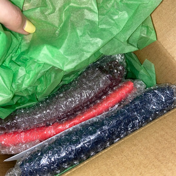 Packaging🌻💛 - Picture 8 of 9